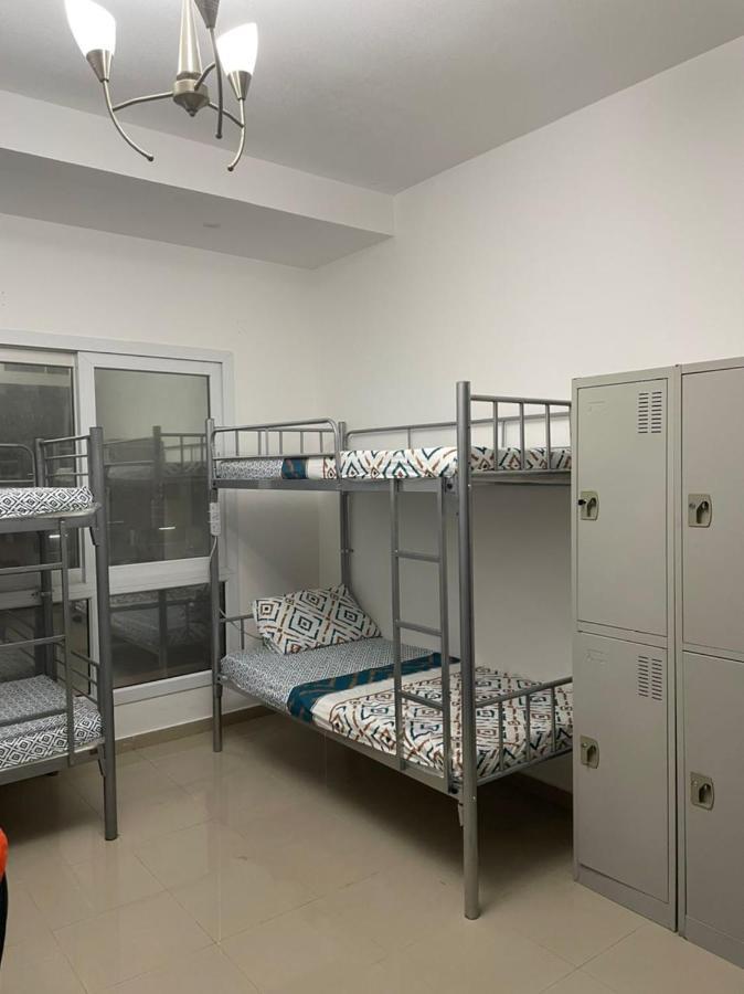 Brand New Boys Hostel 5 Min Walk From Burjuman Metro Station Exit-4 With All Brand New Furnishings & Free Facilities Dubai Buitenkant foto